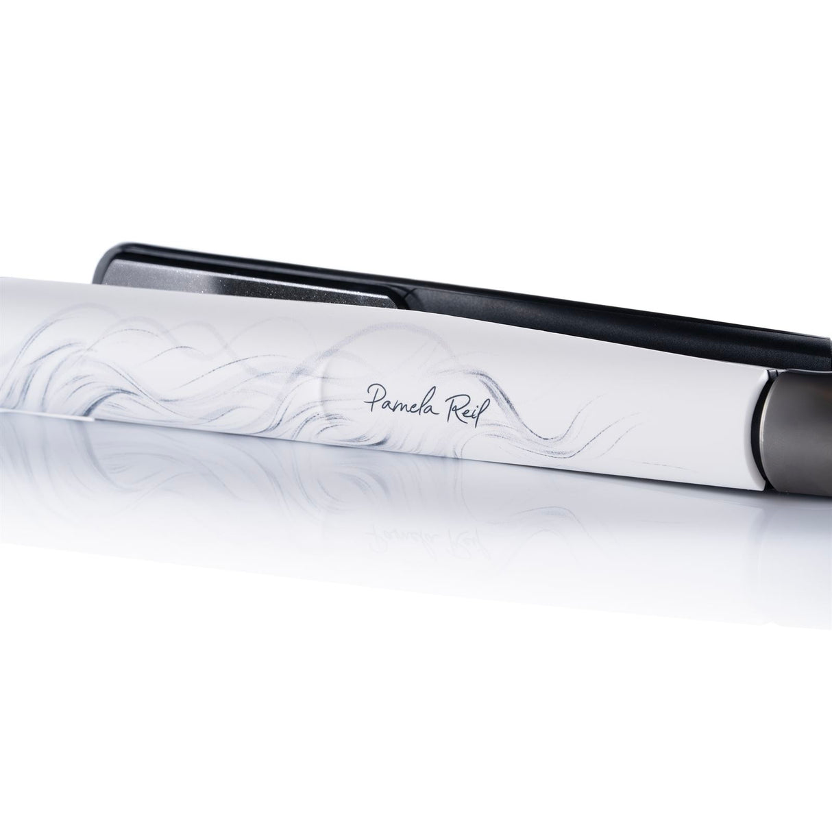 ghd Glätteisen x Pamela Reif Chronos